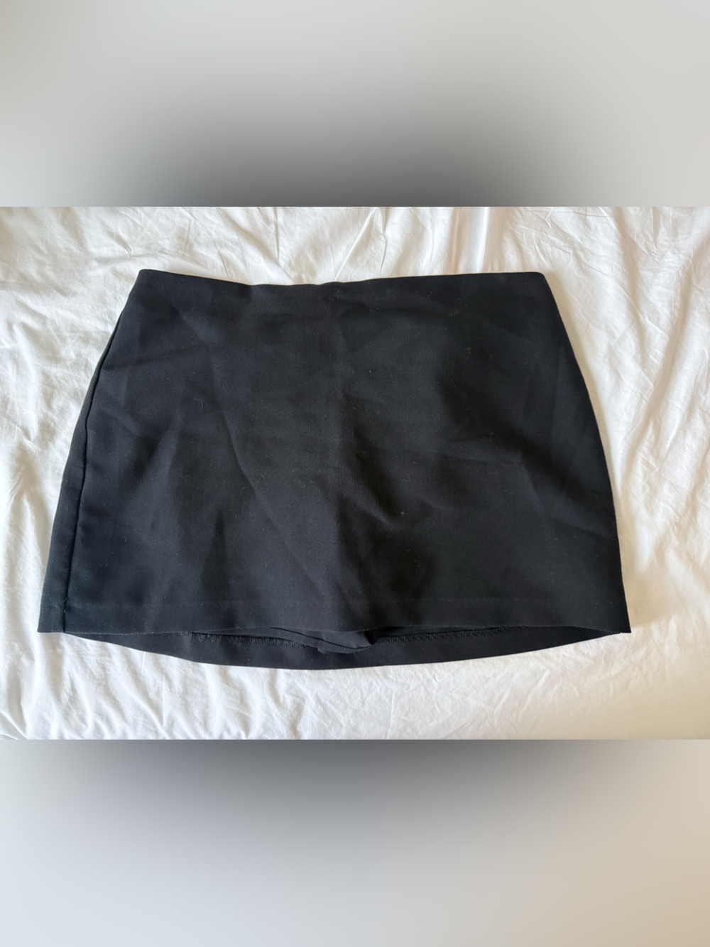 Abercrombie & Fitch Black skirt with shorts
